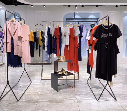 哥邦女裝品牌服裝尾貨批發(fā)貨源現(xiàn)身廣州，播田成零售新熱點(diǎn)