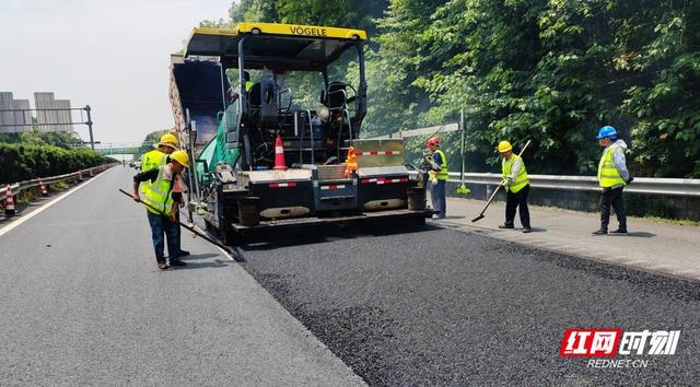 長(zhǎng)益高速2023年路面中修工程開(kāi)工